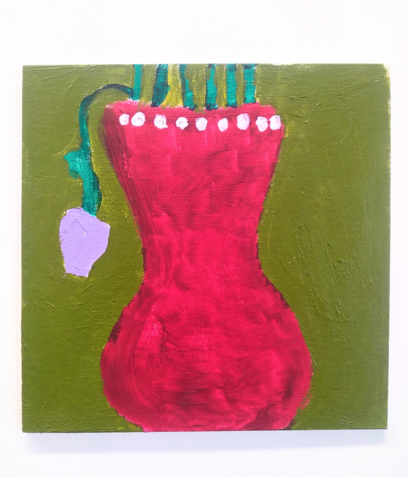 A red vase with 6 steps and a wilted flower with a dark green background.