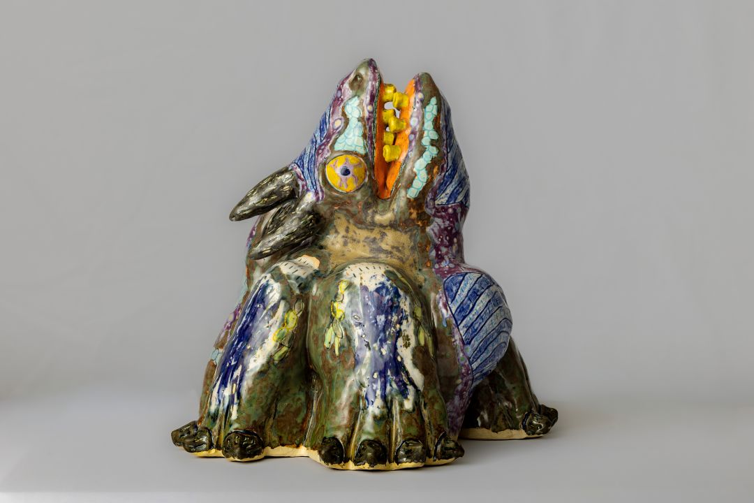 V Vallières_Chin Up_2025